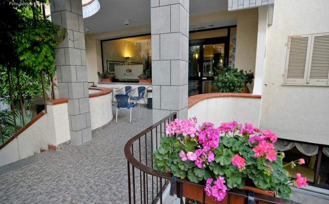 Фото отеля HOTEL GLI ULIVI