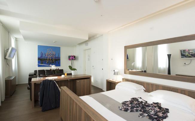 Фото отеля Mo.om Hotel
