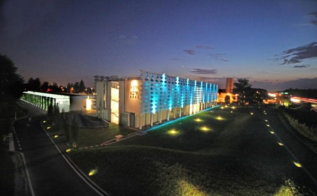 Фото отеля Mo.om Hotel