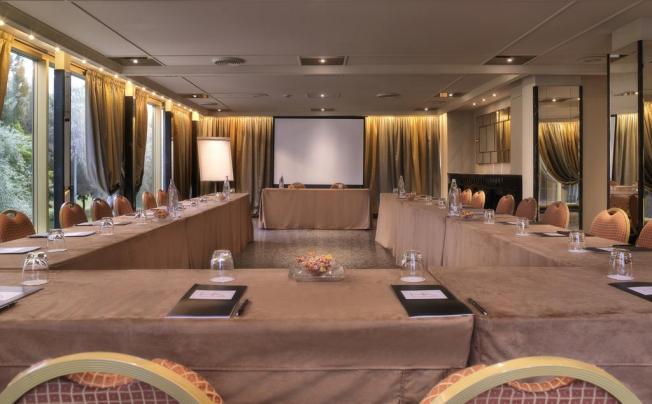 Фото отеля Ambasciatori Hotel Rimini