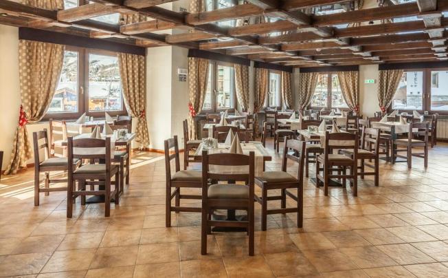 Фото отеля Breithorn Hotel