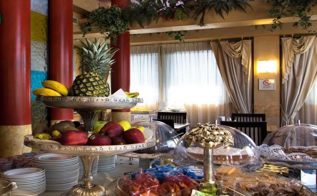 Фото отеля Antares Hotel Rubens