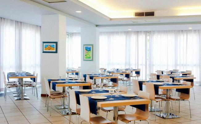 Фото отеля Hotel Bravo Condor