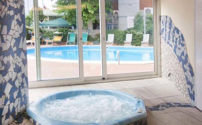 Фото отеля Hotel Bravo Condor