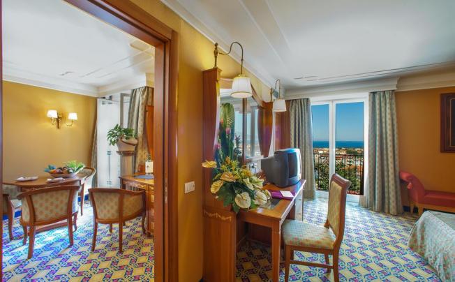 Фото отеля GRAND HOTEL LA PACE