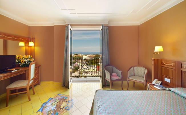 Фото отеля GRAND HOTEL LA PACE