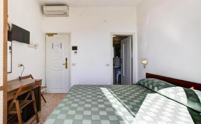 Фото отеля Atlas Hotel