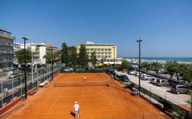 Фото отеля Beaurivage Hotel