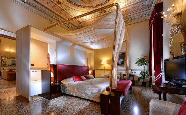Фото отеля Ruzzini palace