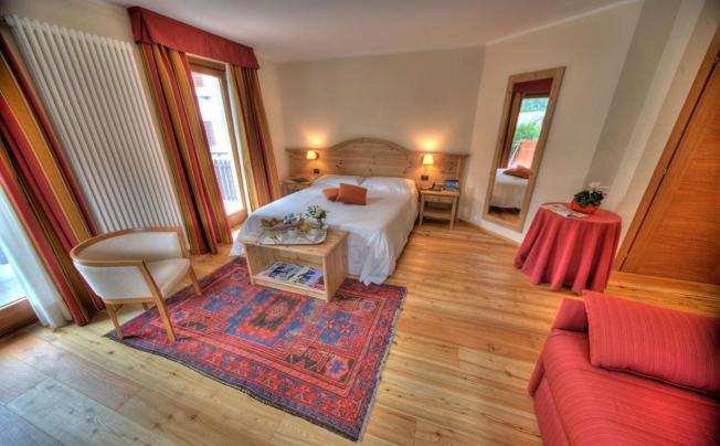 Фото отеля Cresta Et Duc Hotel