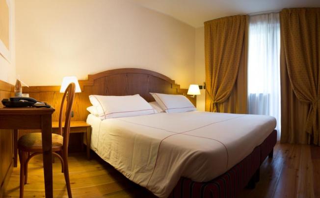 Фото отеля Cresta Et Duc Hotel