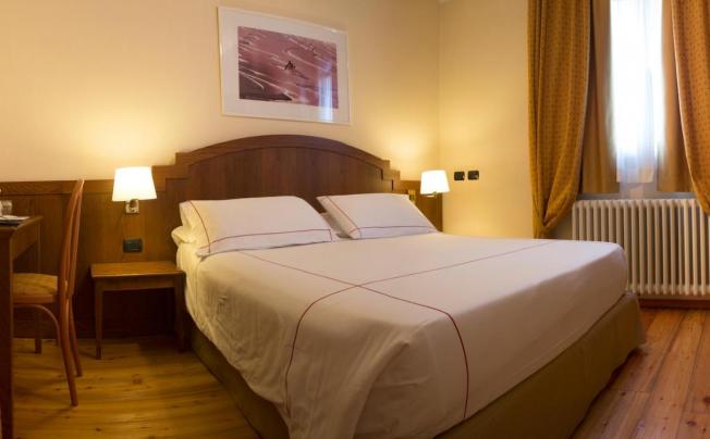 Фото отеля Cresta Et Duc Hotel