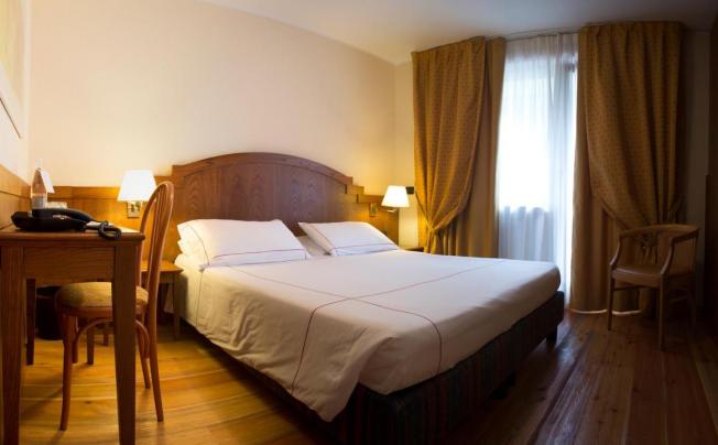 Фото отеля Cresta Et Duc Hotel