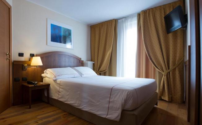 Фото отеля Cresta Et Duc Hotel