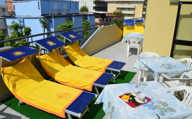 Фото отеля Dear Hotel