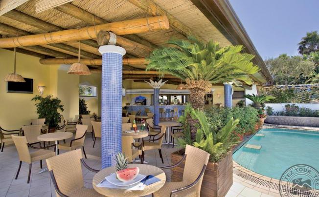 Фото отеля Sorriso Thermae & Resort