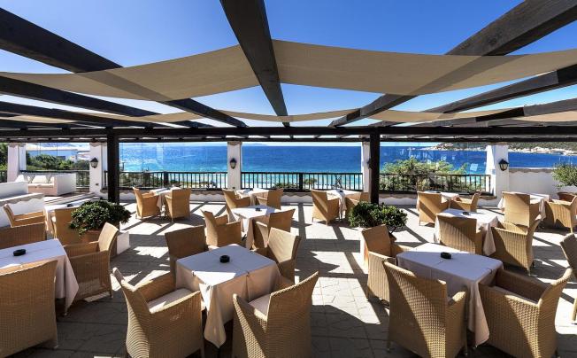Фото отеля Colonna Grand Hotel Capo Testa