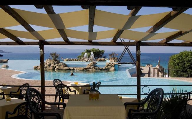 Фото отеля Colonna Grand Hotel Capo Testa