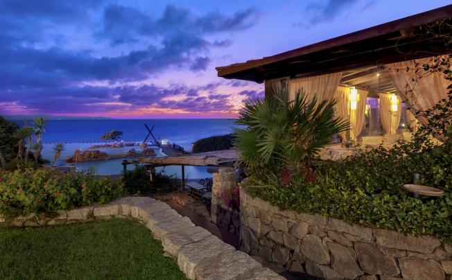 Фото отеля Colonna Grand Hotel Capo Testa
