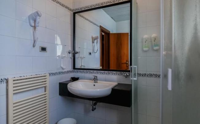 Фото отеля Hotel Continental E Dei Congressi