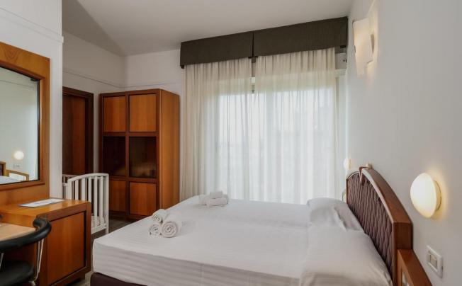 Фото отеля Hotel Continental E Dei Congressi