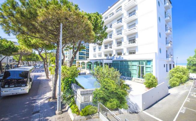 Фото отеля Hotel Continental E Dei Congressi