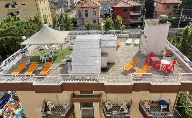 Фото отеля Cosmos Hotel