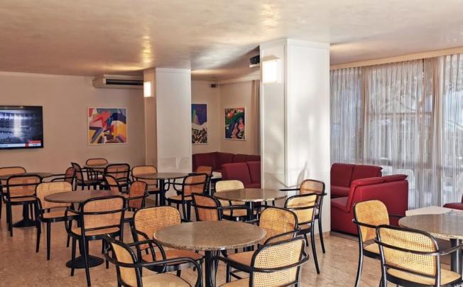 Фото отеля Cosmos Hotel