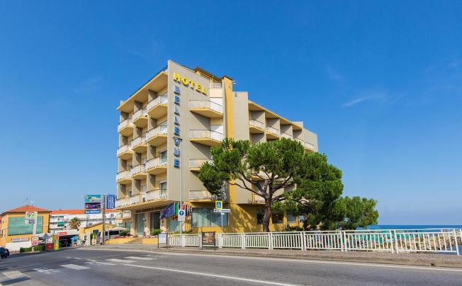 Фото отеля Bellevue Et Mediterranee Hotel