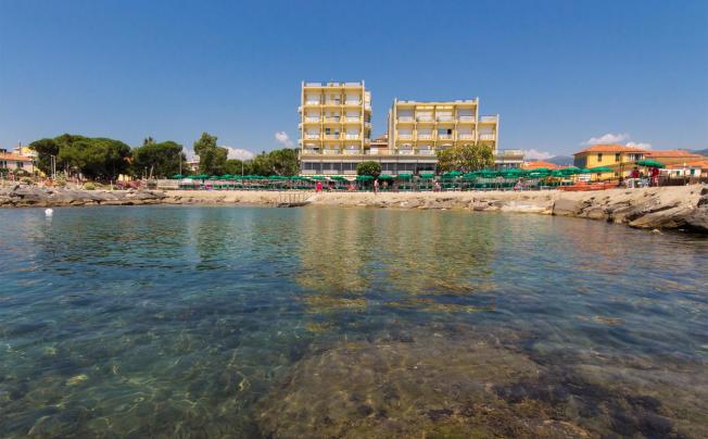 Фото отеля Bellevue Et Mediterranee Hotel