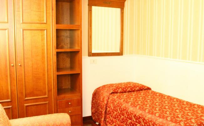 Фото отеля Hotel leonardi torino