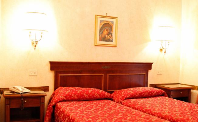 Фото отеля Hotel leonardi torino