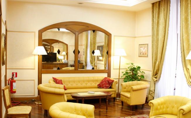 Фото отеля Hotel leonardi torino