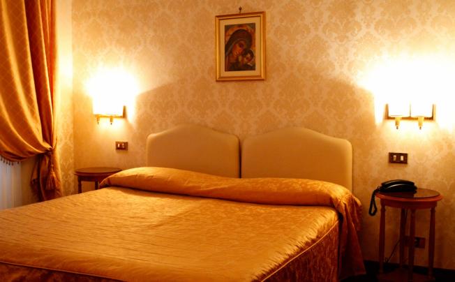 Фото отеля Hotel leonardi torino