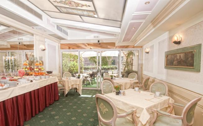 Фото отеля Ambasciatori Palace Hotel