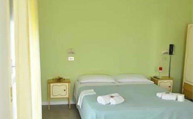 Фото отеля Hotel Me.be