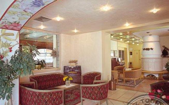 Фото отеля Ideal Hotel