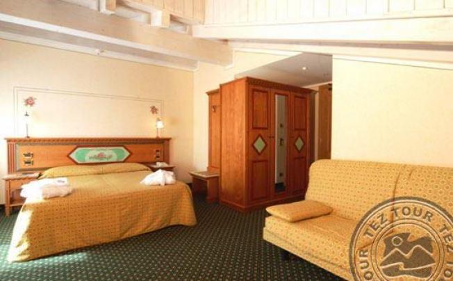 Фото отеля Ideal Hotel