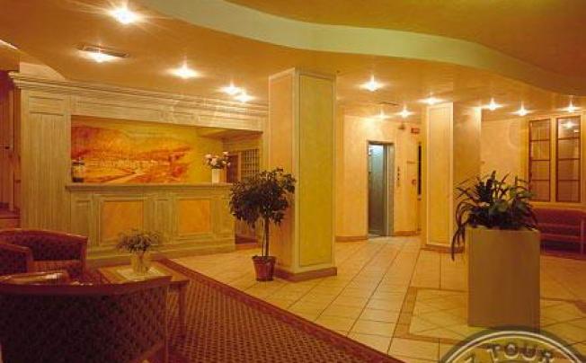 Фото отеля Ideal Hotel