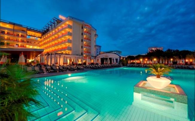 Фото отеля Hotel palace
