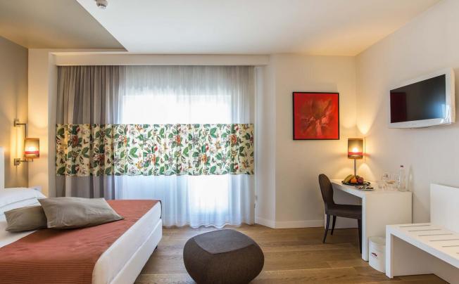 Фото отеля Caravel Hotel