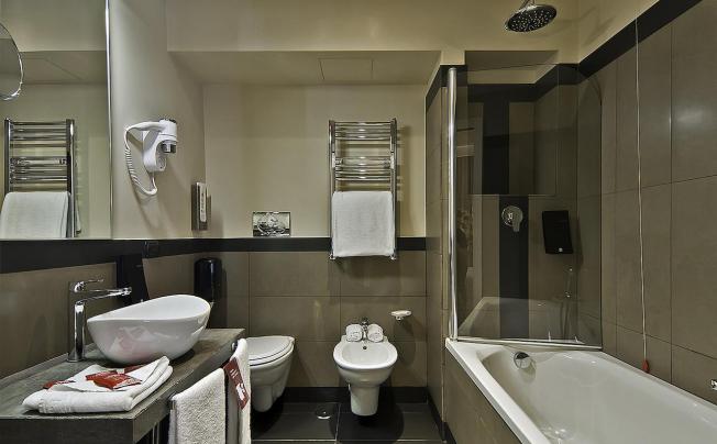 Фото отеля Caravel Hotel