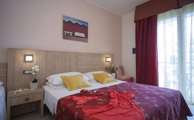 Фото отеля Hotel amalfi