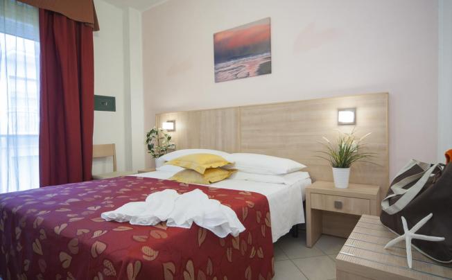 Фото отеля Hotel amalfi