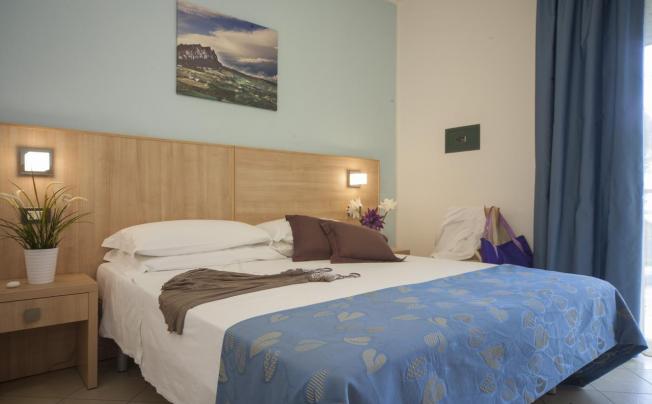 Фото отеля Hotel amalfi
