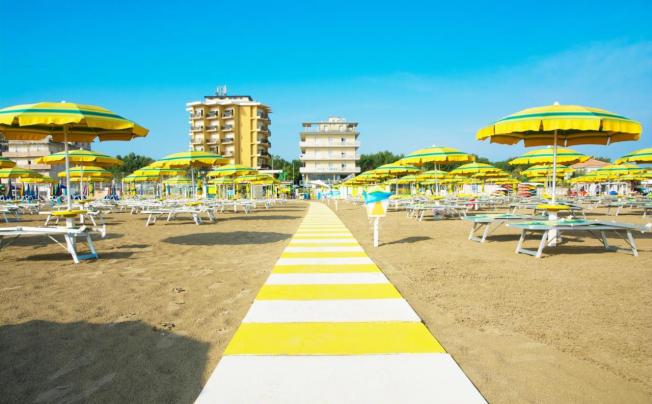 Фото отеля Crown Hotel