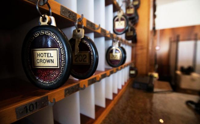 Фото отеля Crown Hotel