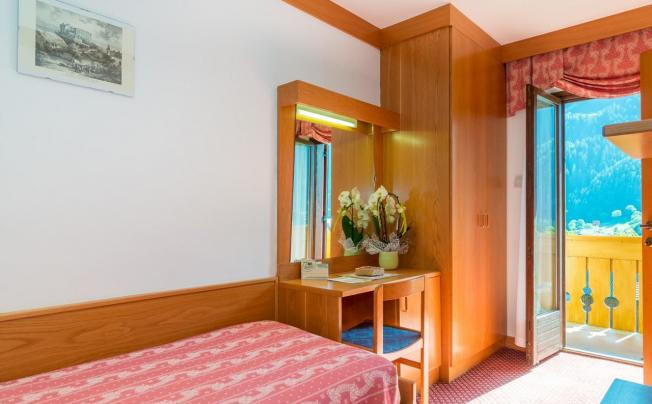 Фото отеля Bellavista Hotel Pinzolo