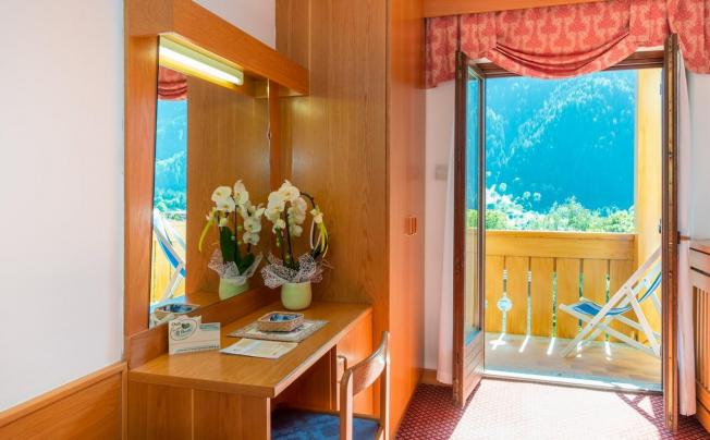 Фото отеля Bellavista Hotel Pinzolo