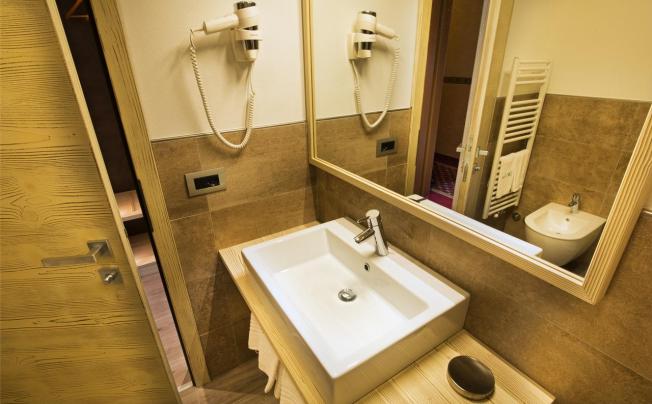 Фото отеля Azola Hotel